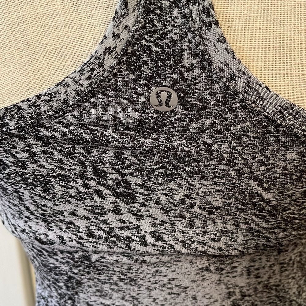 Lululemon Racer back Tank Top - Picture 4 of 4